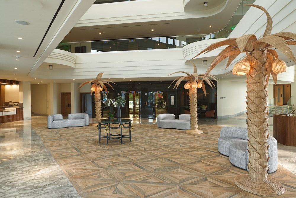 grandresort lobby 0001