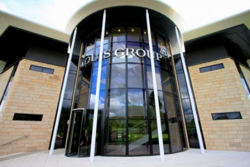 У Louis Plc огромные убытки