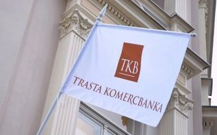 Власти ограничили деятельность Trasta Komercbanka