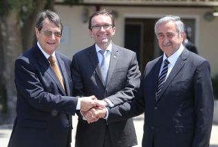 Лидеры Кипра вновь встретятся после летнего перерыва