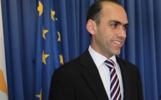 Единство мнений агентств и правительства