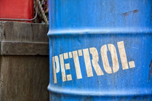 На Кипре падает продажа нефтепродуктов