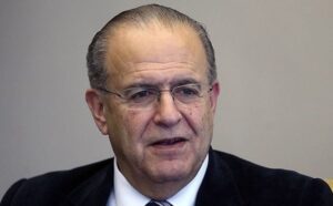 Кипрский министр укрепляет доверие Турции