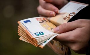Зарплаты на Кипре: статистика