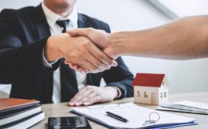 Банки активно продают недвижимость