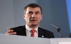 Еврокомиссар отметил успехи Кипра в сфере дигитализации