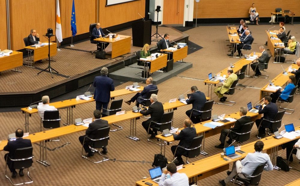 Почему парламент не согласен с президентом