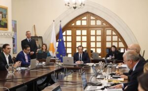 Принят законопроект о стратегически важных инвестициях