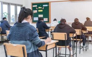 Цены на школьные товары в 2024 году