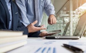 Интересное за выходные: больше денег на Covid-19 и повышение прогноза от Moody’s