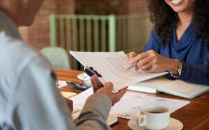 Должны ли компании индексировать зарплату работникам?